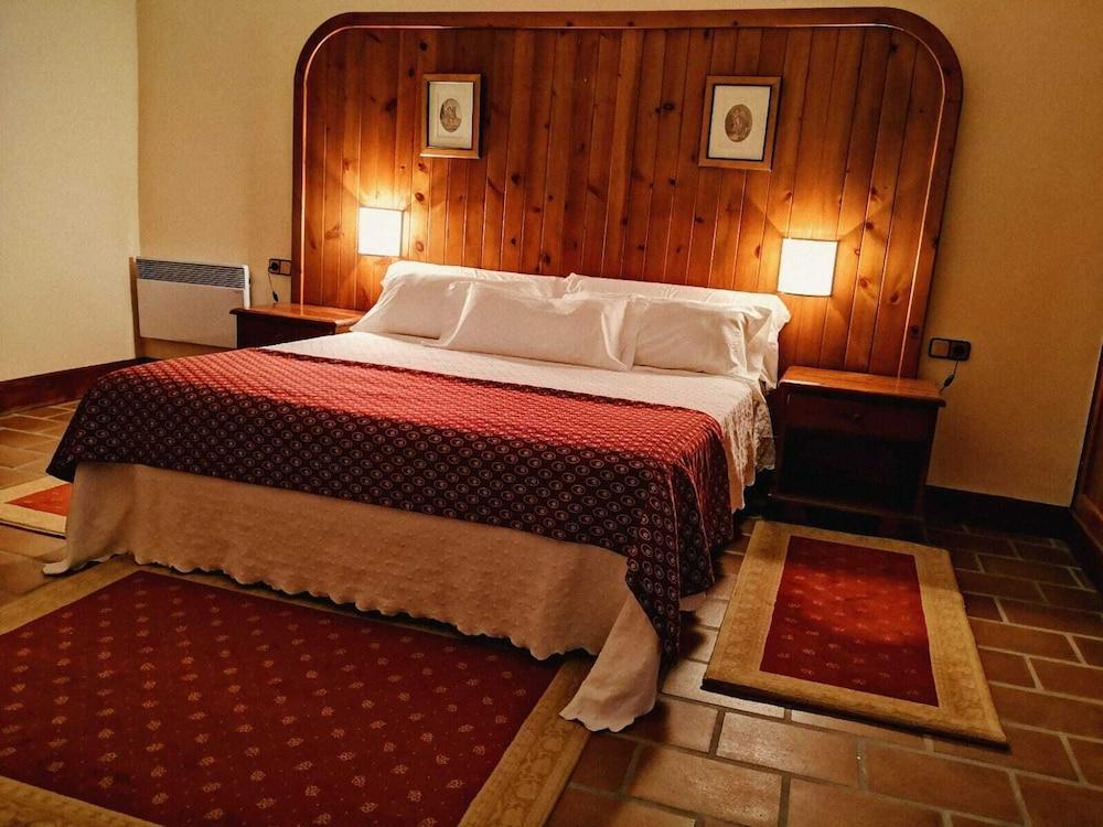 Pazo Revel Hotel & Resort ポンテベドラ エクステリア 写真